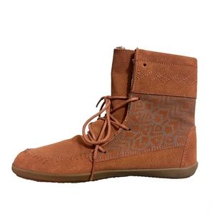 NWT Vans “Maraka” Fleece Lined Boot